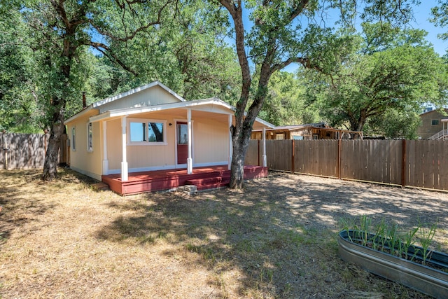 1390 Branstetter Ln, Redding, CA 96001 - view of front of property featuring a fenced backyard