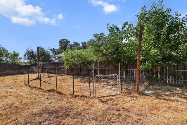 3169 Veda St, Redding, CA 96001 - view of fenced backyard