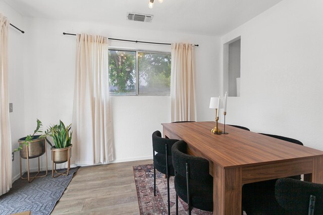 3150-3180 Franklin St, Anderson, CA 96007 - dining room featuring baseboards, visible vents, and light wood-type flooring