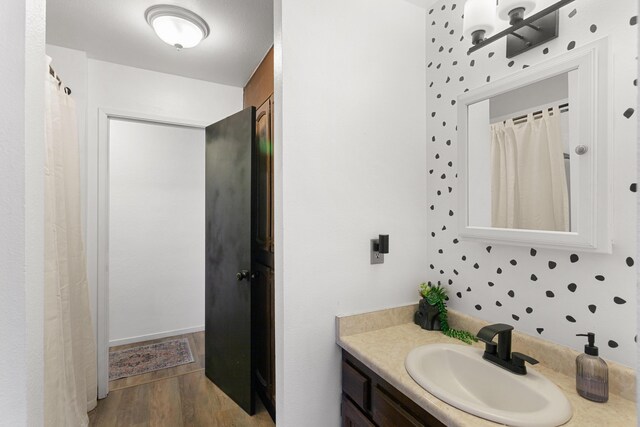 3150-3180 Franklin St, Anderson, CA 96007 - full bath with vanity and wood finished floors