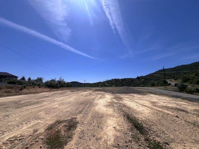 15685 Whispering Wds Trl, Redding, CA 96001
