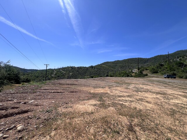 15685 Whispering Wds Trl, Redding, CA 96001