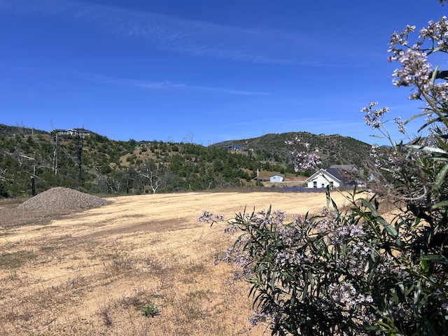 15685 Whispering Wds Trl, Redding, CA 96001