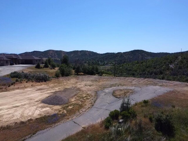 15685 Whispering Wds Trl, Redding, CA 96001