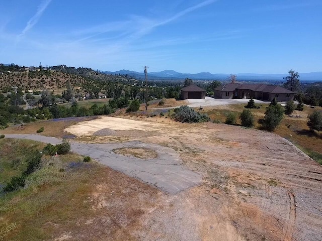15685 Whispering Wds Trl, Redding, CA 96001