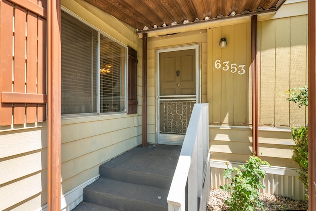 view of entrance to property