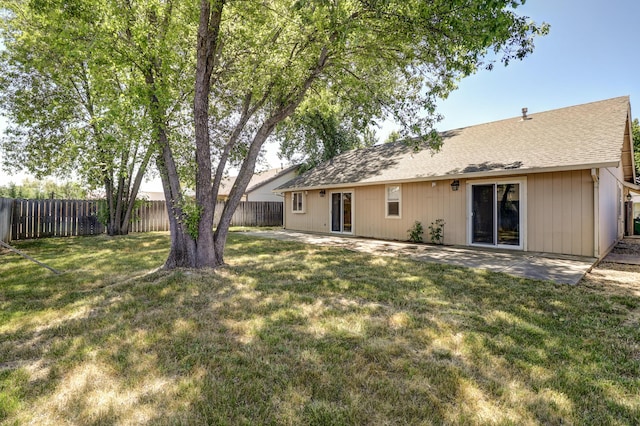 3268 Lyndsey Ln, Anderson, CA 96007 - view of yard featuring a patio area