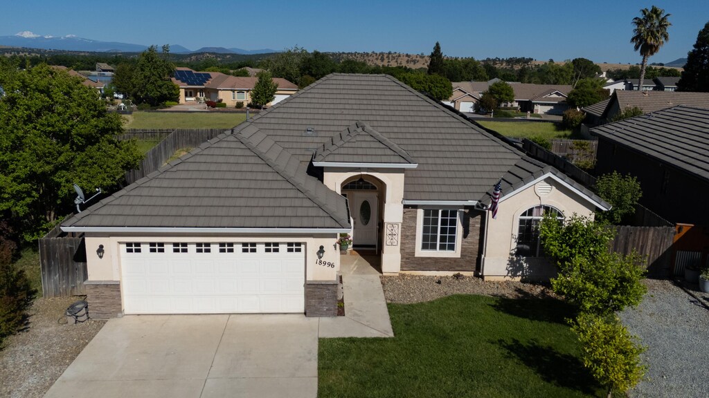 18996 Compass Dr, Cottonwood, CA 96022 - photo 1