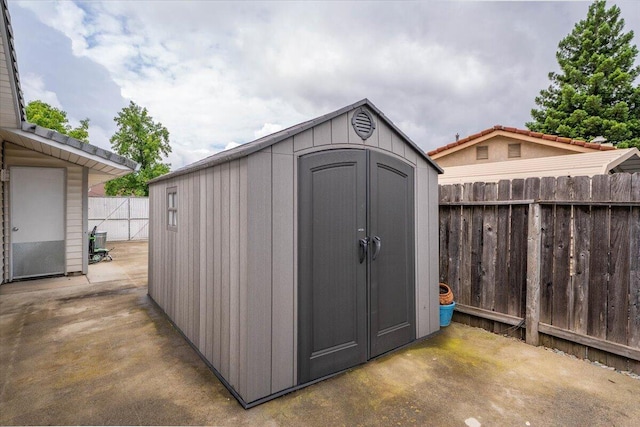 7597 Terra Linda Way, Redding, CA 96003 - view of shed with a fenced backyard