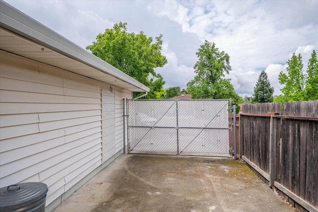 7597 Terra Linda Way, Redding, CA 96003 - view of patio featuring fence and a gate