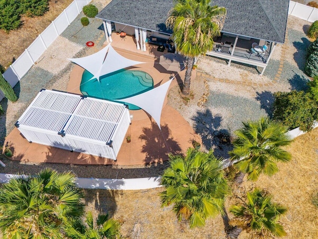 1235 Chandon Ct, Redding, CA 96003 - aerial view of property and surrounding area featuring a pool