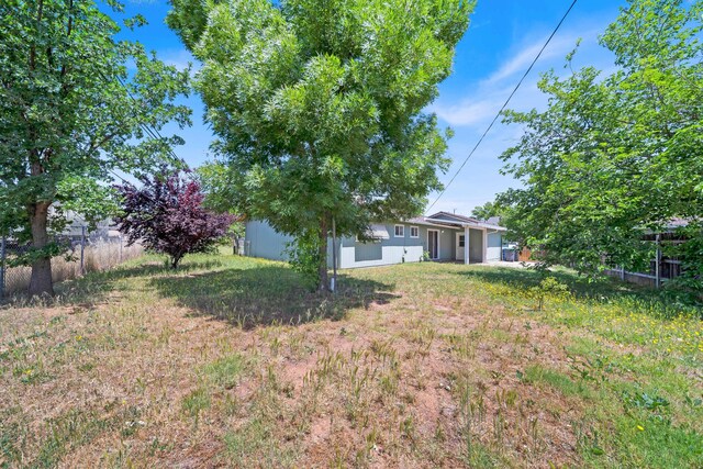 1945 Luning St, Red Bluff, CA 96080 - view of yard