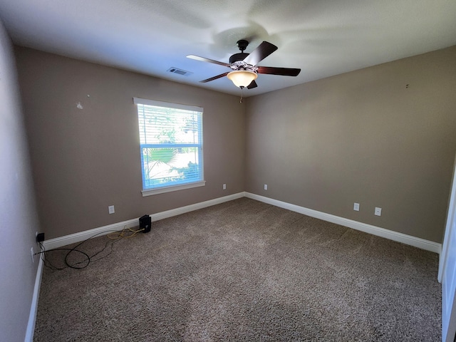 3621 Sacramento Dr, Redding, CA 96001 - unfurnished room featuring carpet and a ceiling fan