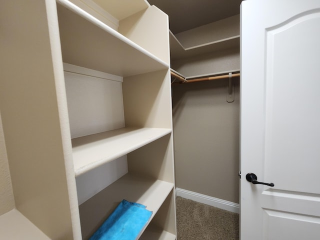 3621 Sacramento Dr, Redding, CA 96001 - spacious closet featuring carpet