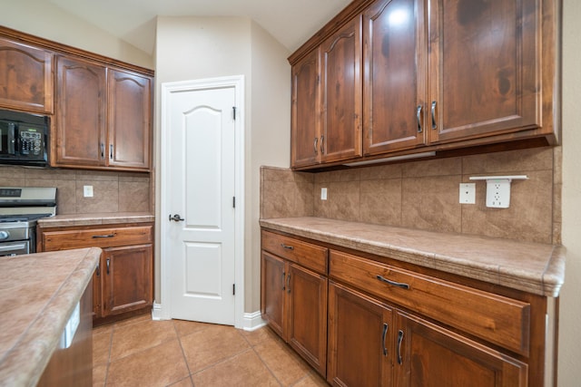 3621 Sacramento Dr, Redding, CA 96001 - photo 20