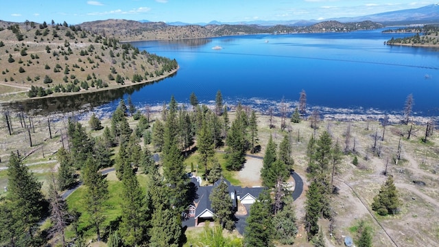 17917 Lakeshore Dr, Weed, CA 96094 - bird's eye view of a water and mountain view
