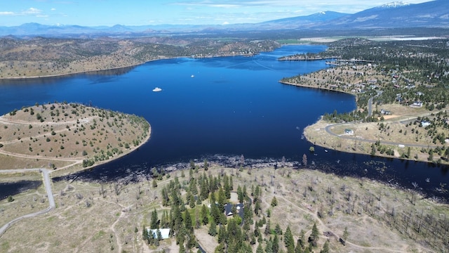 17917 Lakeshore Dr, Weed, CA 96094 - bird's eye view of a water and mountain view