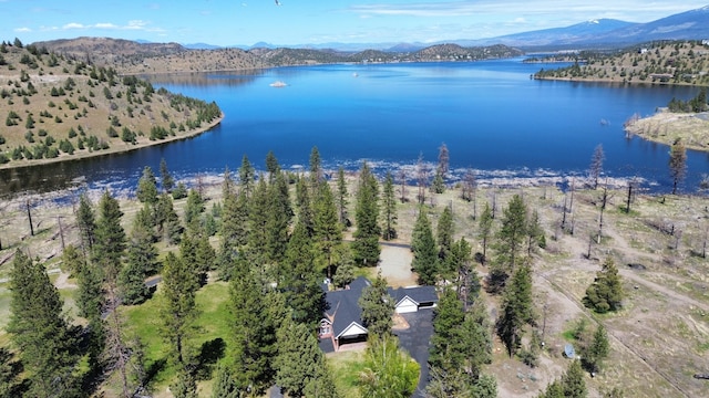 17917 Lakeshore Dr, Weed, CA 96094 - drone / aerial view of a water and mountain view