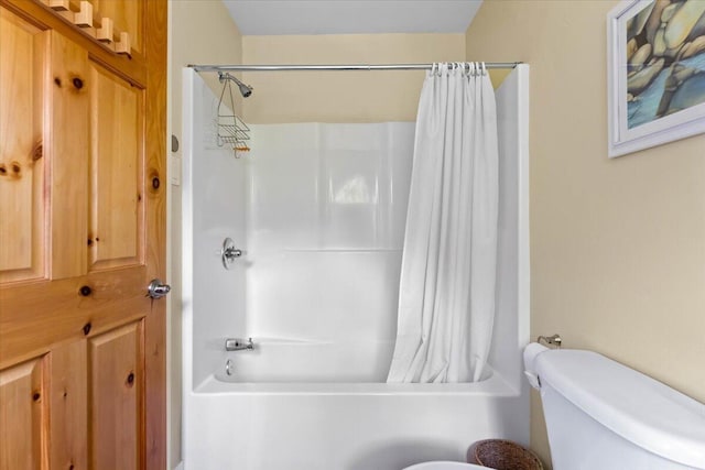 12876 E Fork Rd, French Gulch, CA 96033 - bathroom featuring shower / bath combo and toilet