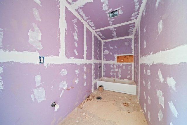 13599 Oak Run Rd, Oak Run, CA 96069 - bathroom with a tub to relax in