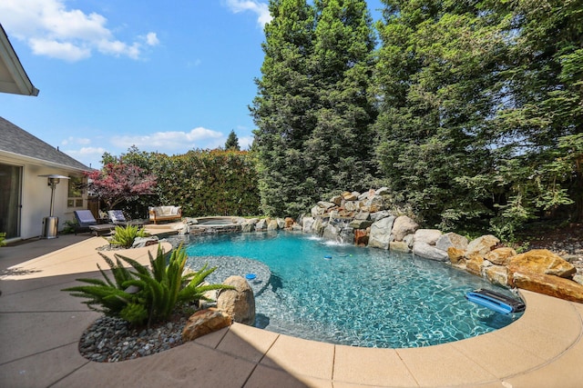 2154 Harvard Way, Redding, CA 96003 - view of pool featuring a patio and a pool with connected hot tub