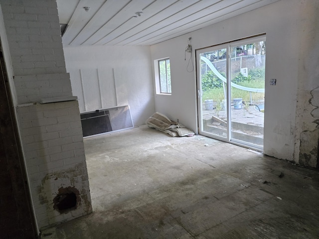 4680 Cedars Rd, Redding, CA 96001 - view of unfurnished dining area