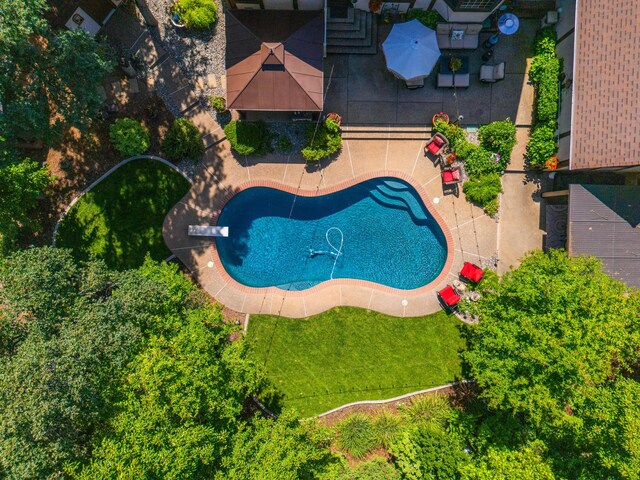 2990 Forest Hills Dr, Redding, CA 96002 - drone / aerial view of a pool area