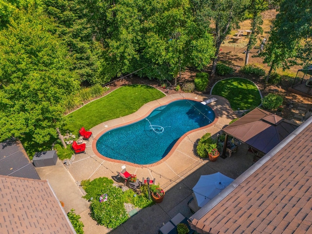 2990 Forest Hills Dr, Redding, CA 96002 - view of outdoor pool