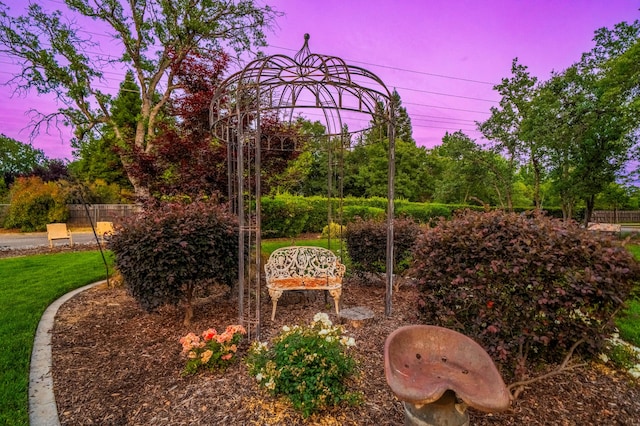 2990 Forest Hills Dr, Redding, CA 96002 - community sign with fence