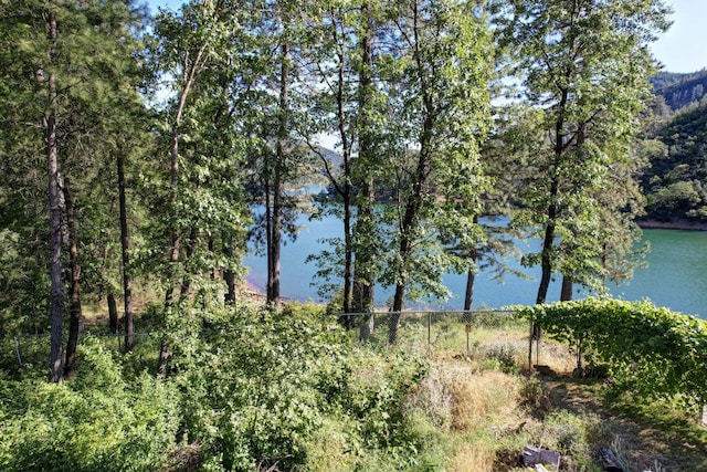 Lakeview Dr, Lakehead, CA 96051