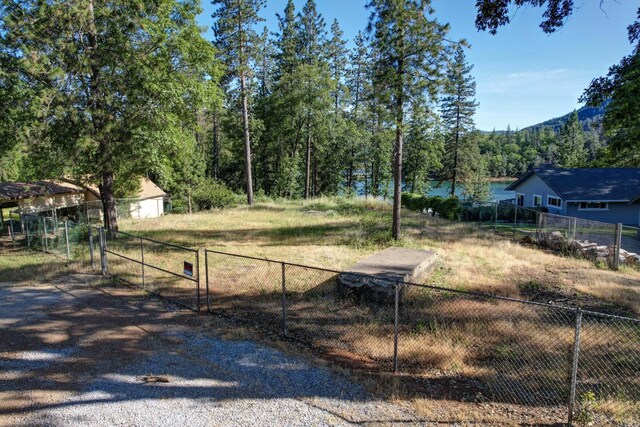 Lakeview Dr, Lakehead, CA 96051