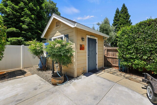 3074 Clear Water Ct, Redding, CA 96002