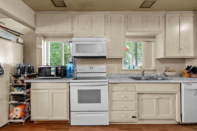 1704 Ashby Rd, Shasta Lake, CA 96019 - kitchen featuring white appliances, a sink, and wood finished floors