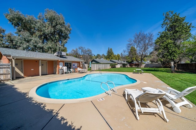 1808 Del Mar Ave, Redding, CA 96003 - view of swimming pool with a patio