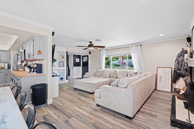 3689 Suzanne Way, Redding, CA 96002 - living area featuring crown molding, ceiling fan, light wood-style flooring, and recessed lighting