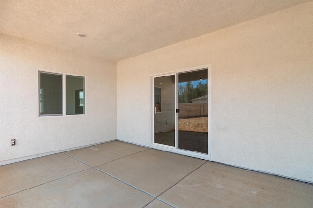 5555 Feathers Ave, Redding, CA 96002 - view of patio / terrace