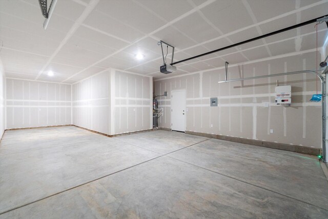 903 Katmai Pl, Redding, CA 96001 - garage featuring a garage door opener