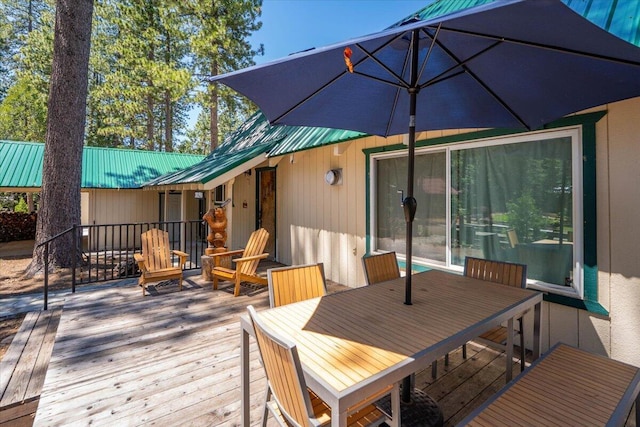 38290 Battle Creek Ave, Mineral, CA 96063 - deck featuring outdoor dining area