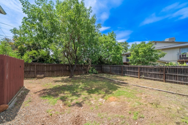 628 Hartnell Ave, Redding, CA 96002 - view of yard