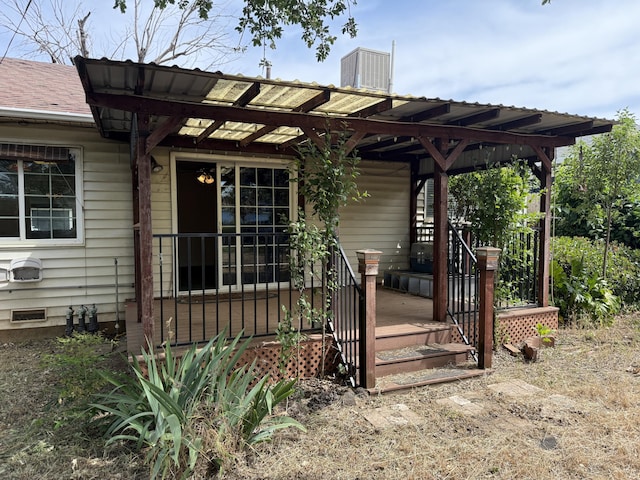 1434 Jeffries Ave, Anderson, CA 96007 - entrance to property featuring crawl space