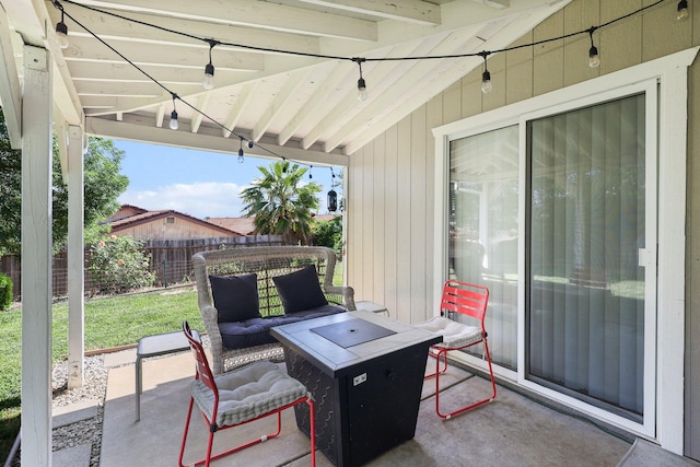 910 Montcrest Dr, Redding, CA 96003 - view of patio / terrace