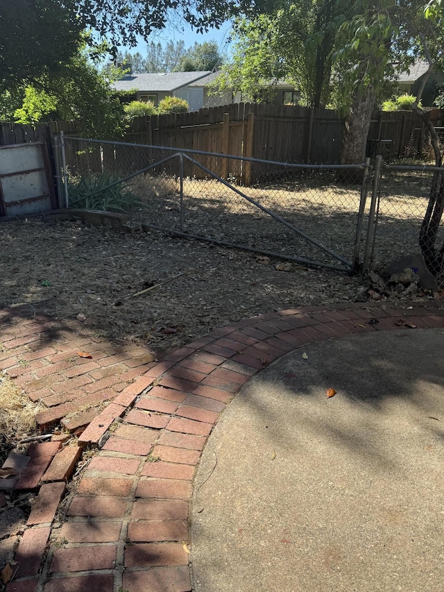 1717 Deer Creek Rd, Shasta Lake, CA 96019 - view of fenced yard