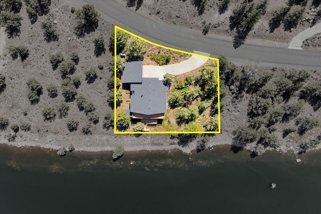 4740 Rainbow, Weed, CA 96094 - aerial overview of property's location featuring property boundaries highlighted and a nearby body of water