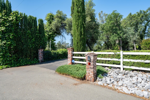 19991 Paso Robles Ave, Redding, CA 96003 - view of gate