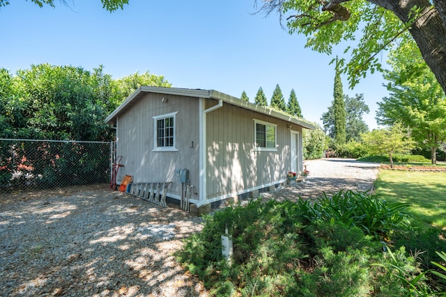 19991 Paso Robles Ave, Redding, CA 96003 - view of side of property
