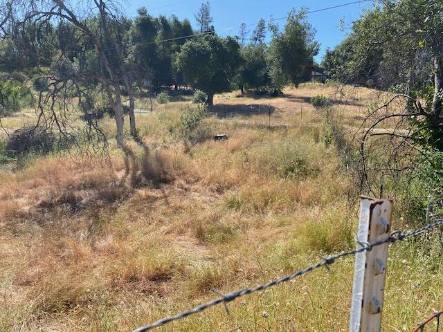 13679 Old Oregon Trl, Redding, CA 96003