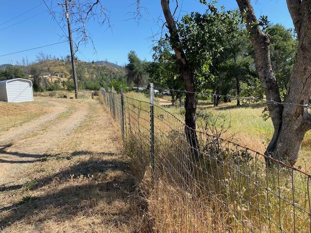 13679 Old Oregon Trl, Redding, CA 96003