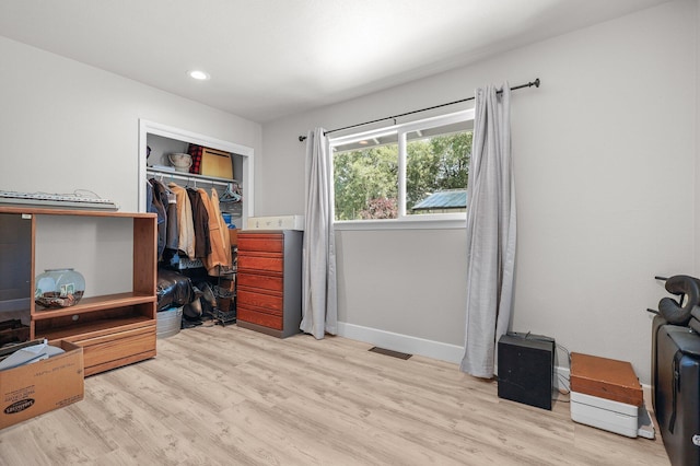 4223 Alta Mesa Dr, Redding, CA 96002 - bedroom featuring wood finished floors, a closet, baseboards, and recessed lighting
