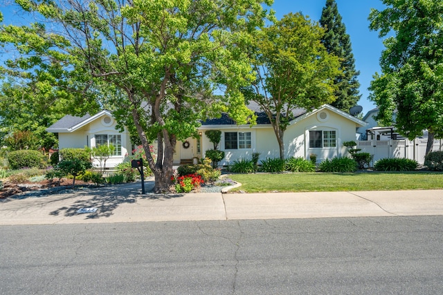 3811 Andes Dr, Redding, CA 96001 - view of front of property featuring stucco siding