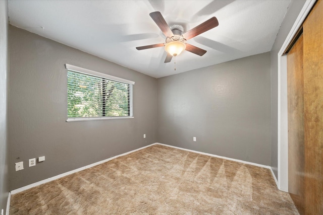 2190 Skyline Dr, Redding, CA 96001 - unfurnished room with carpet, baseboards, and a ceiling fan